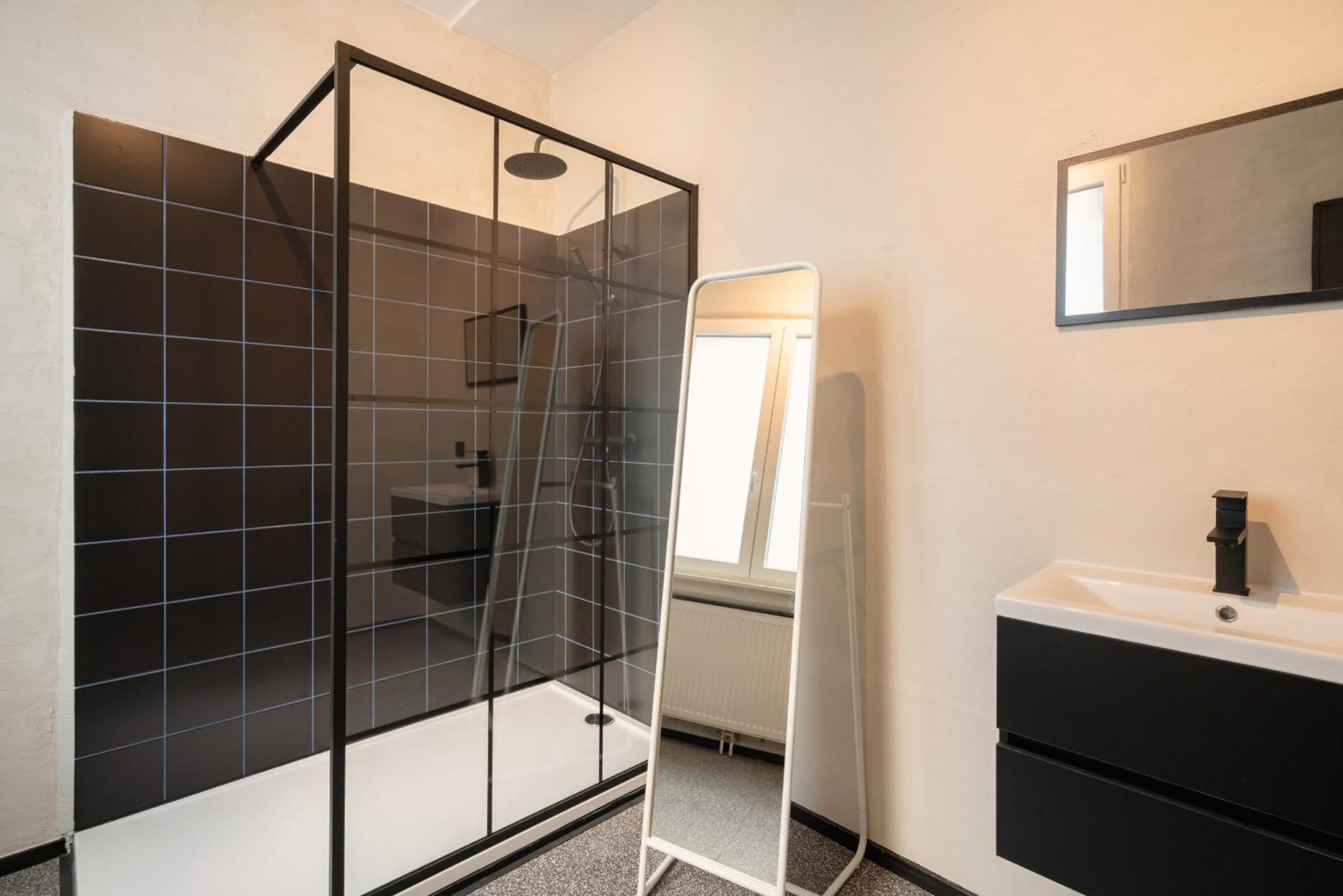 Antwerp City Center Two-Bedroom Apartments Екстер'єр фото